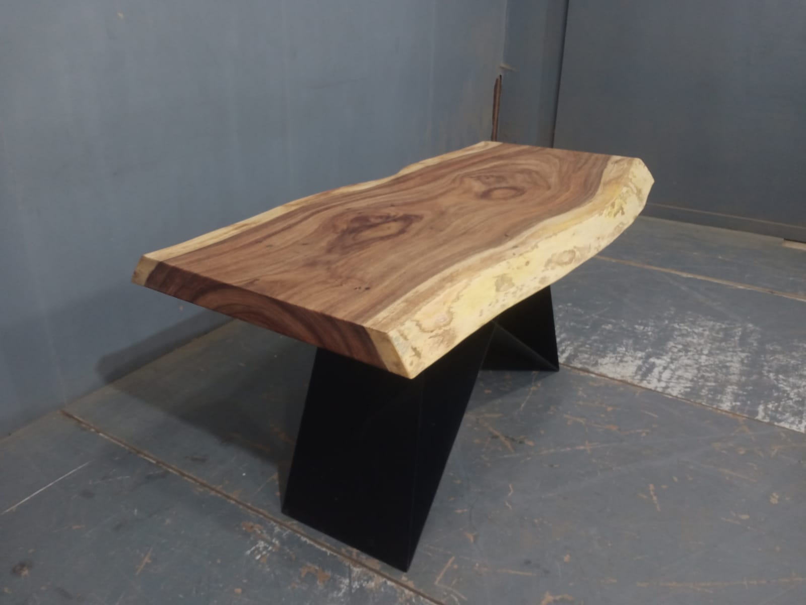 Live Edge Tables
