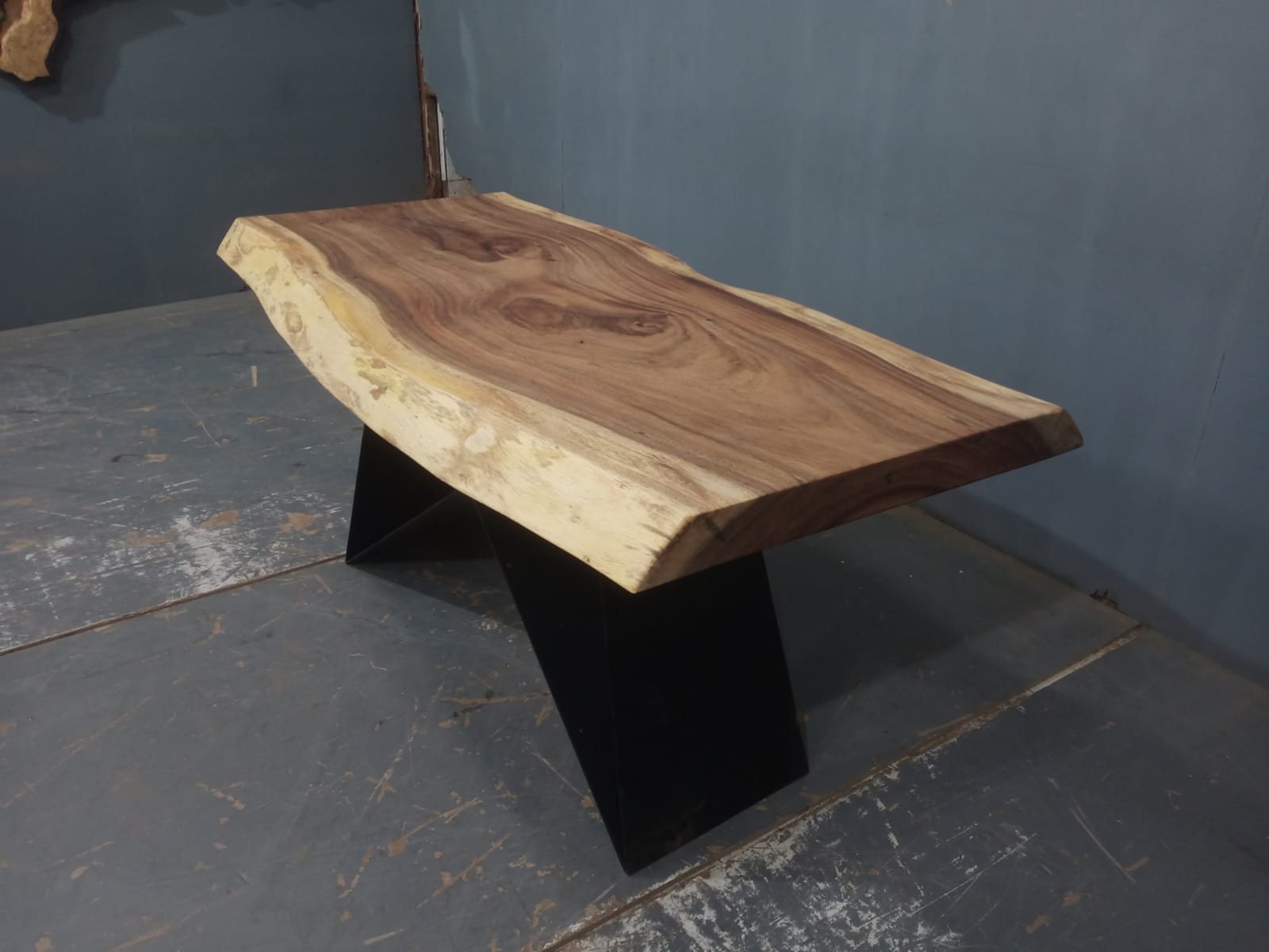 Live Edge Tables