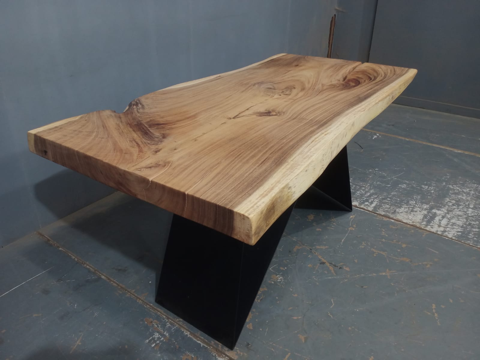 Live Edge Tables