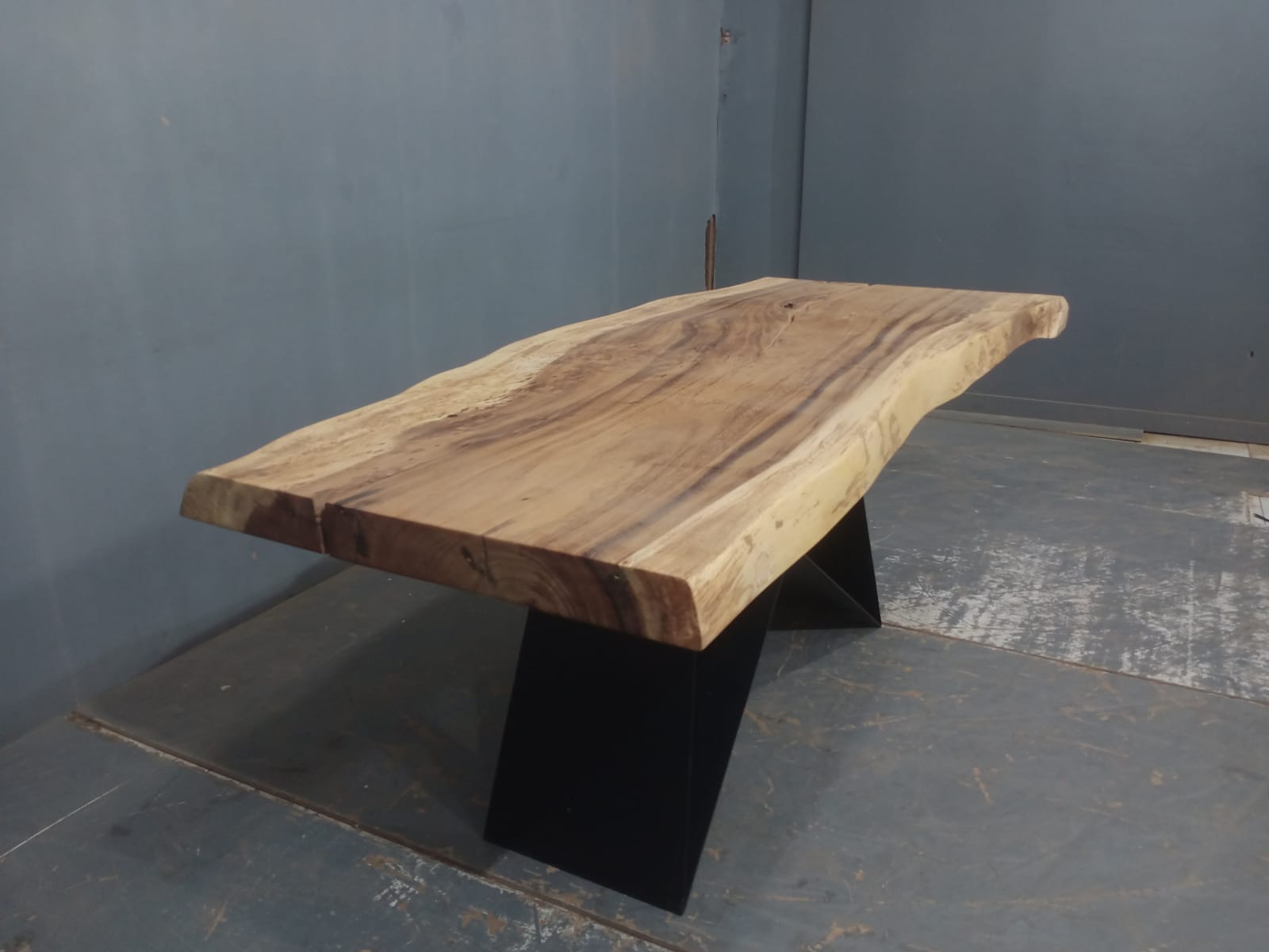 Live Edge Tables