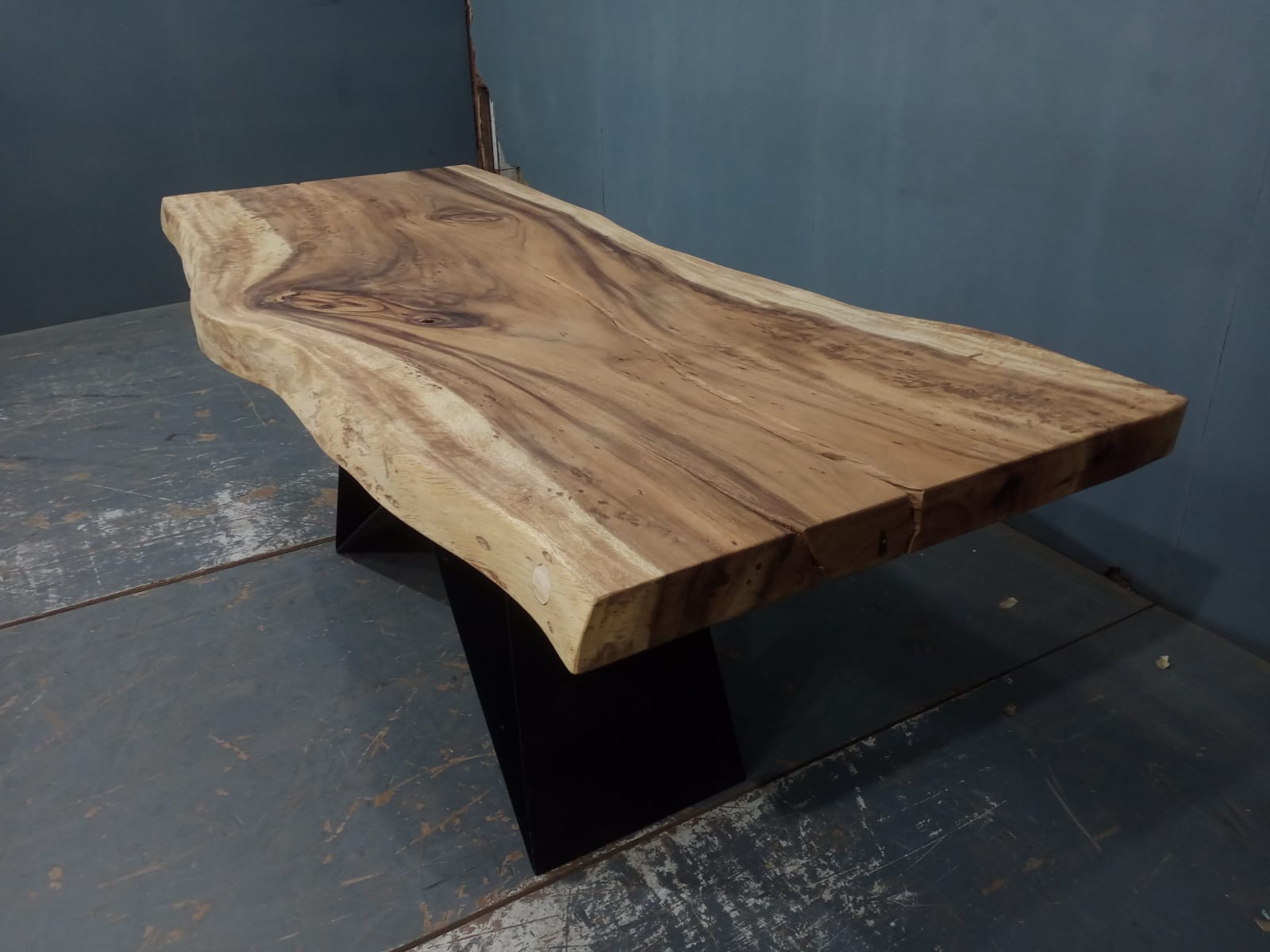 Live Edge Tables
