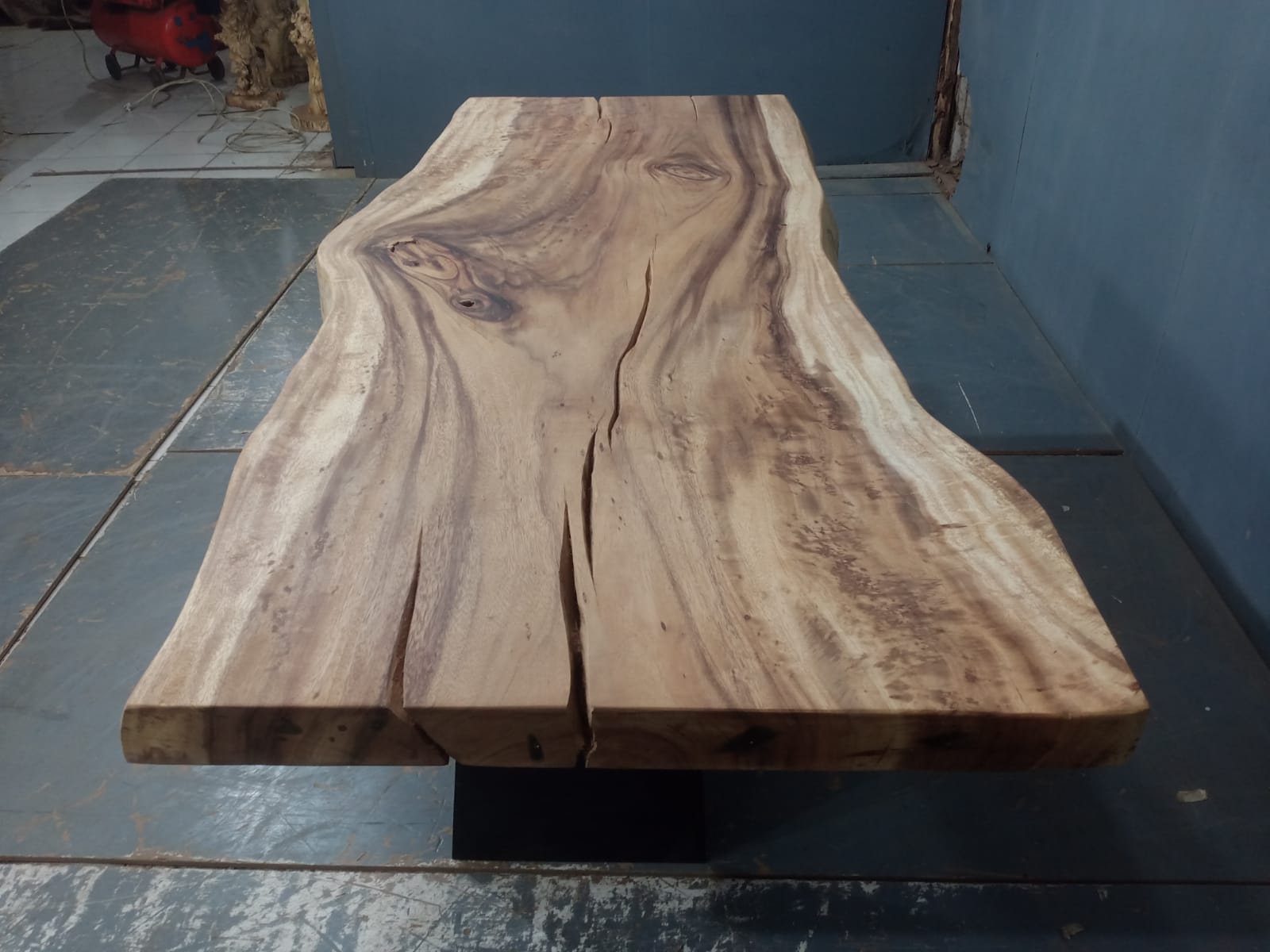 Live Edge Tables