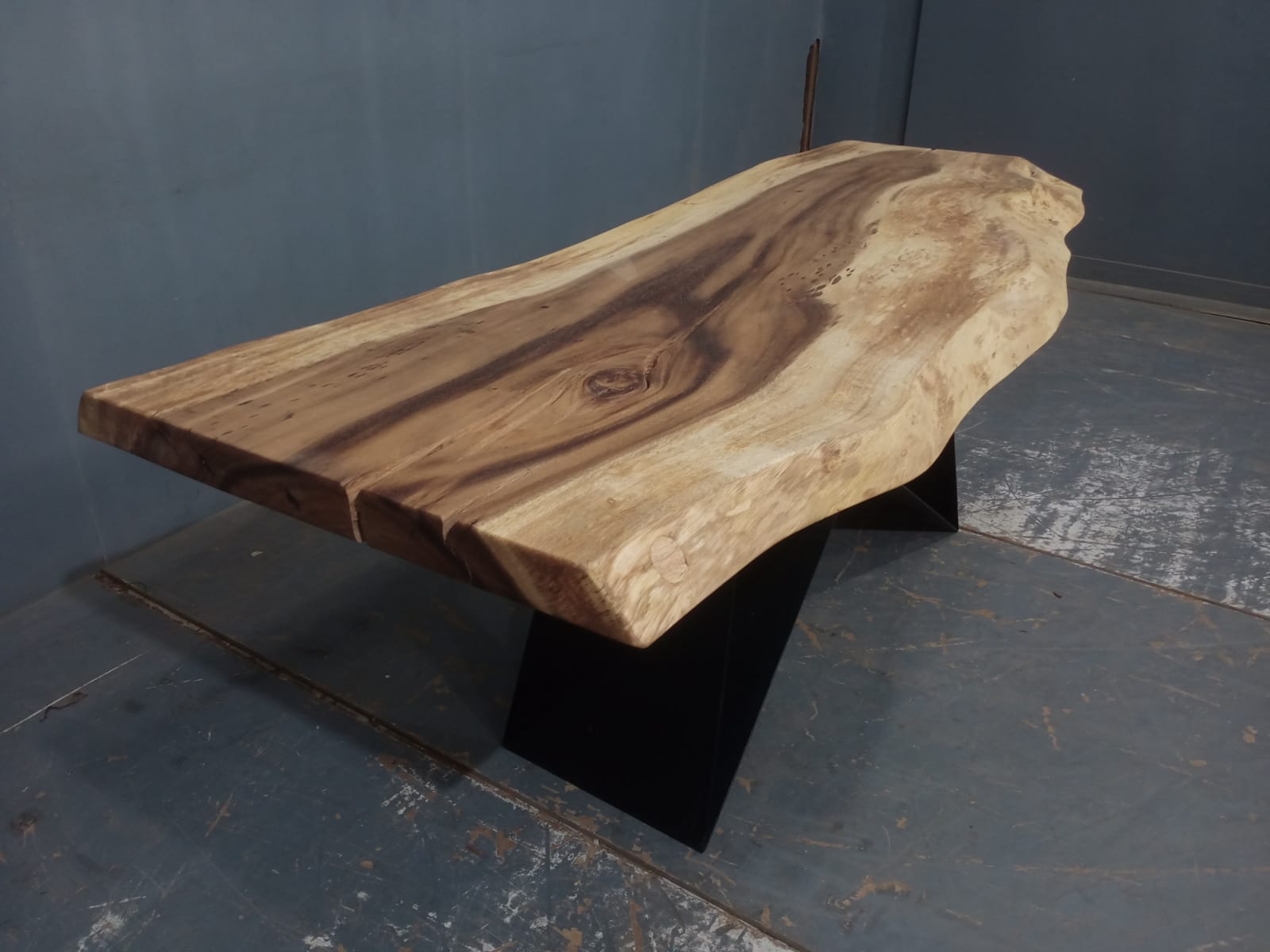 Live Edge Tables