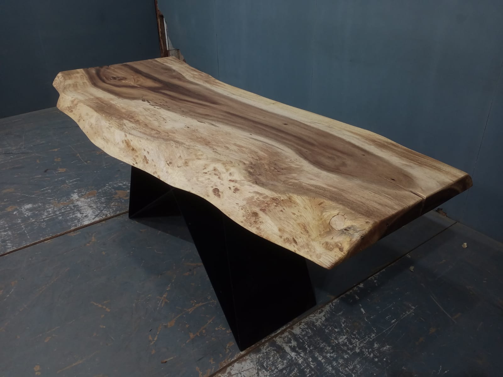 Live Edge Tables