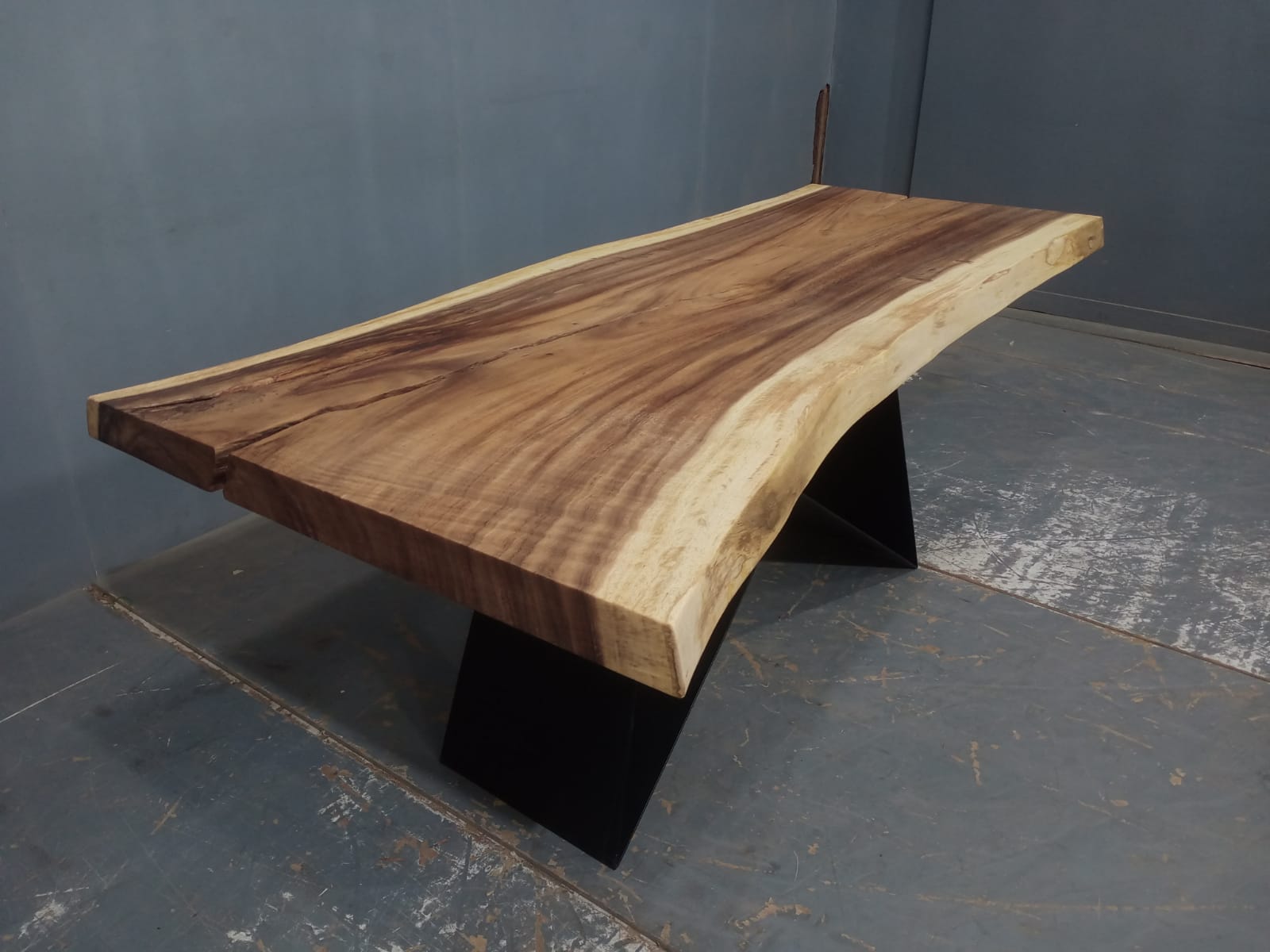 Live Edge Tables