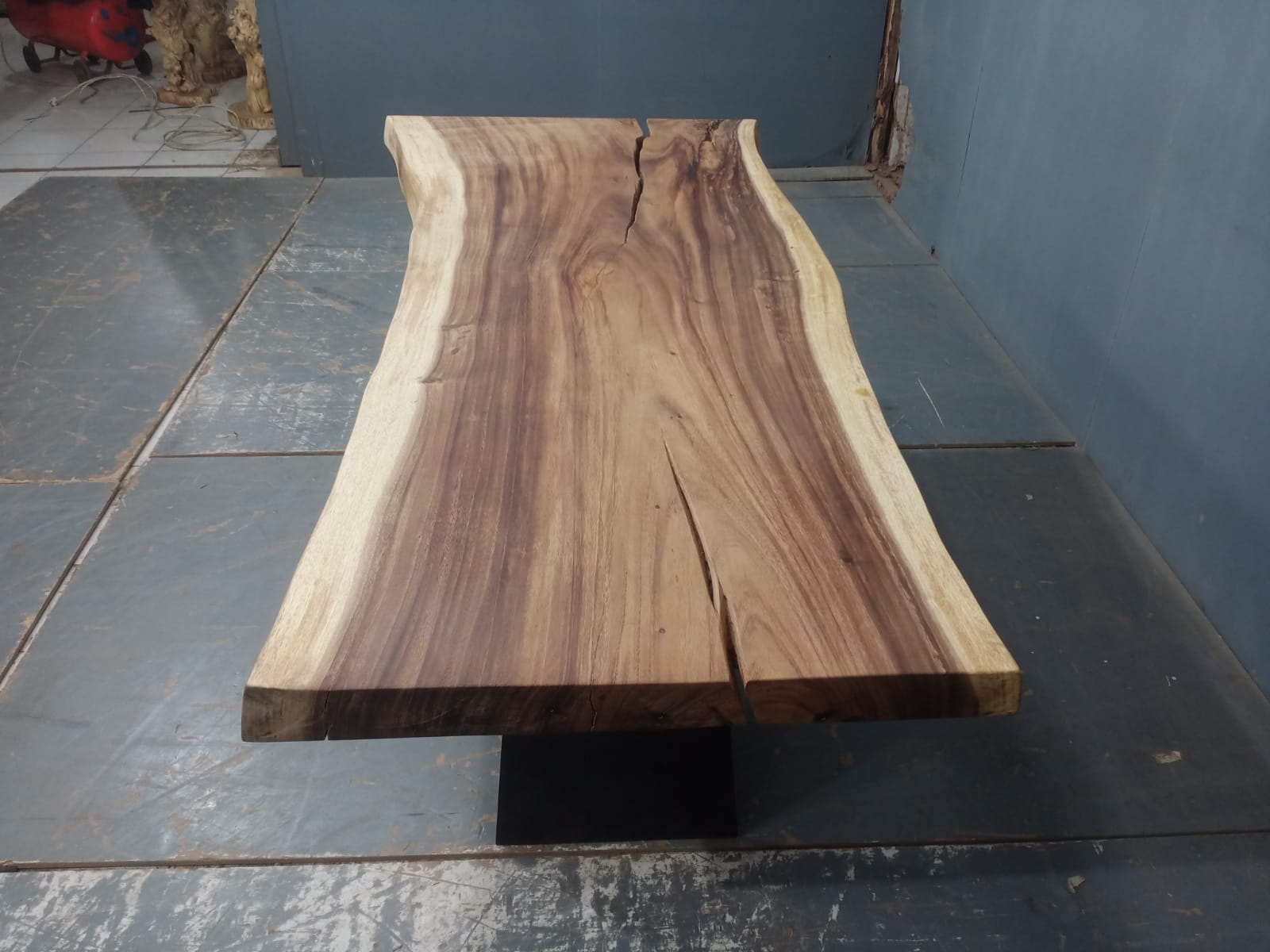 Live Edge Tables
