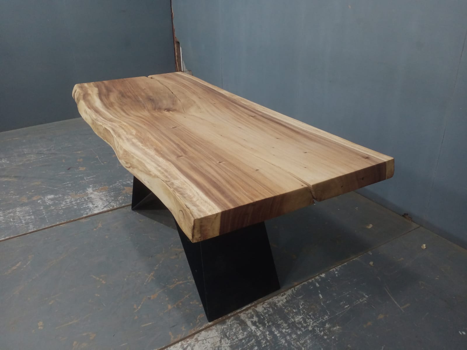Live Edge Tables
