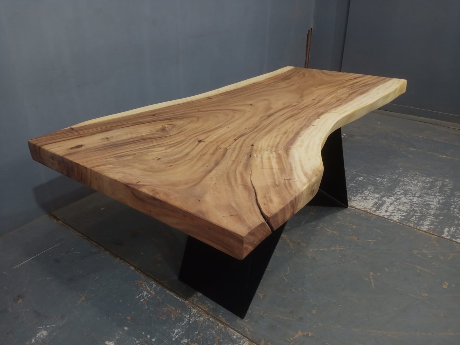 Live Edge Tables