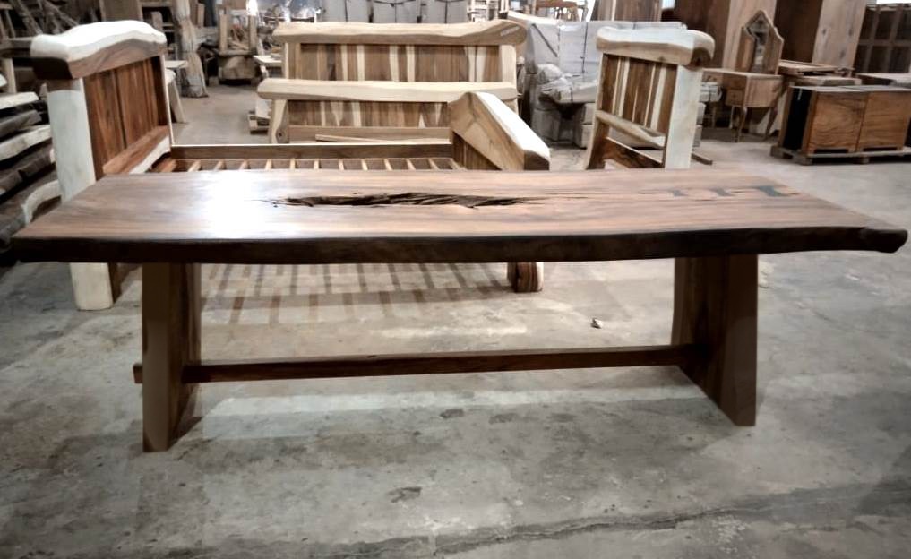 LIVE EDGE TABLES