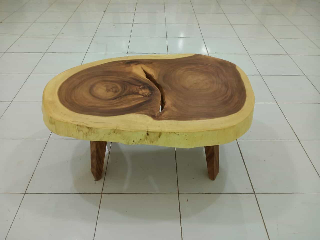 LIVE EDGE TABLES