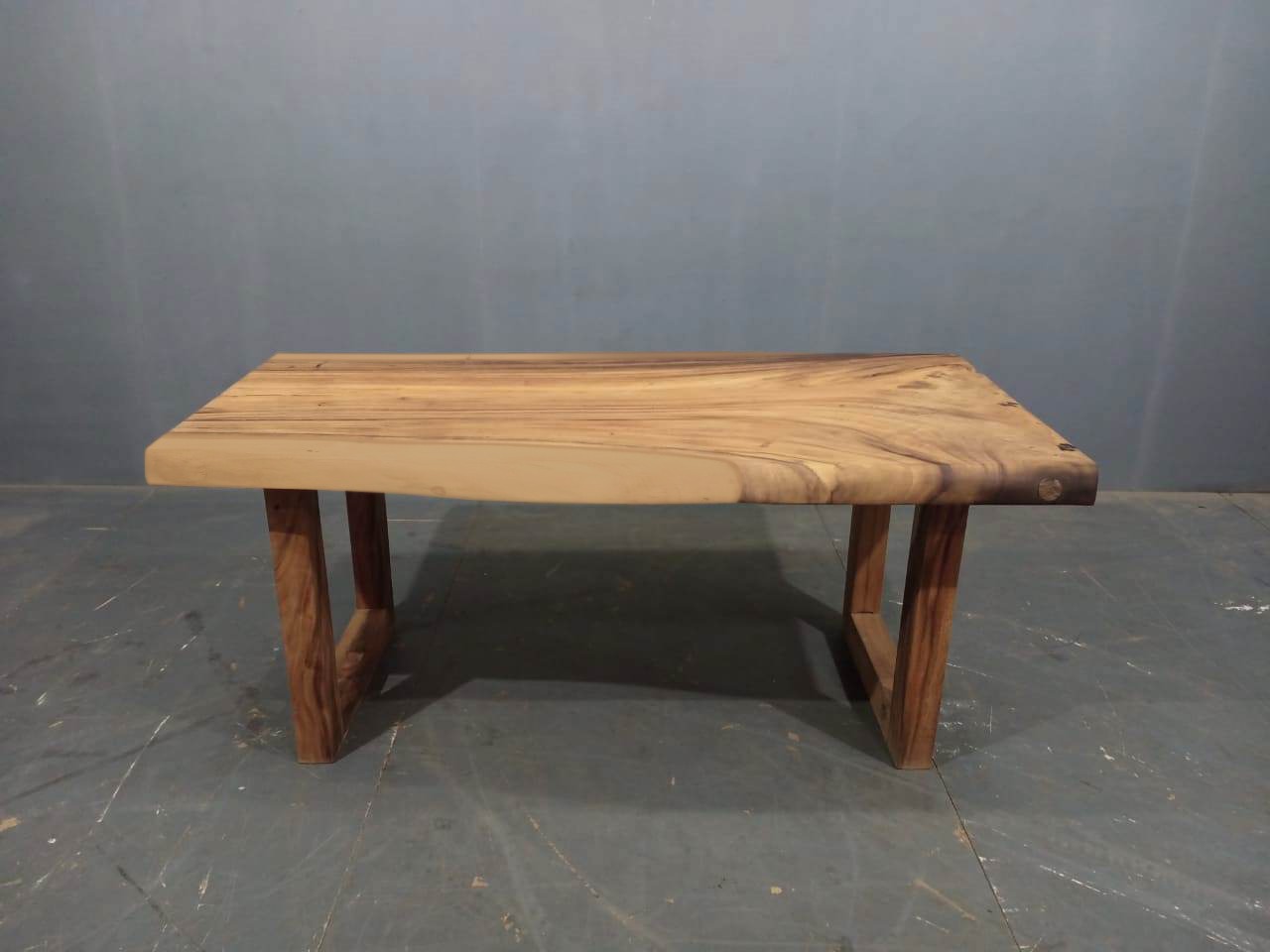 LIVE EDGE TABLES