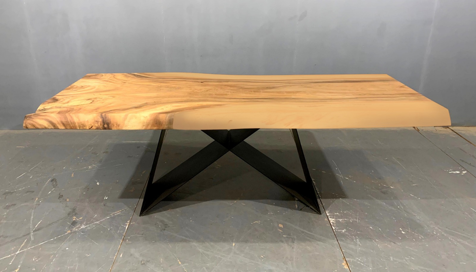 LIVE EDGE TABLES