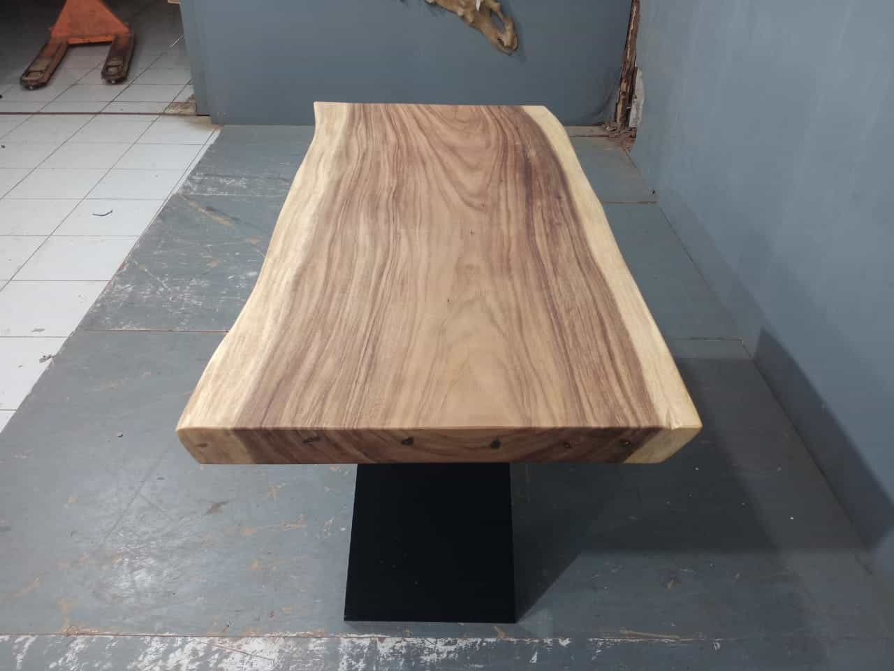 Live Edge Tables