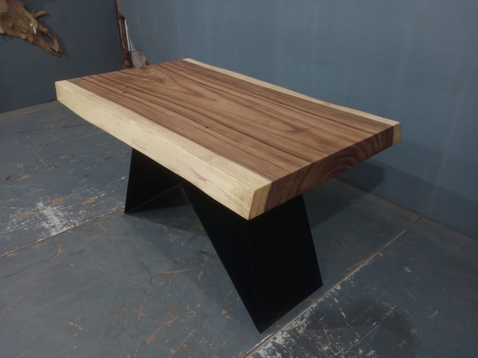 Live Edge Tables