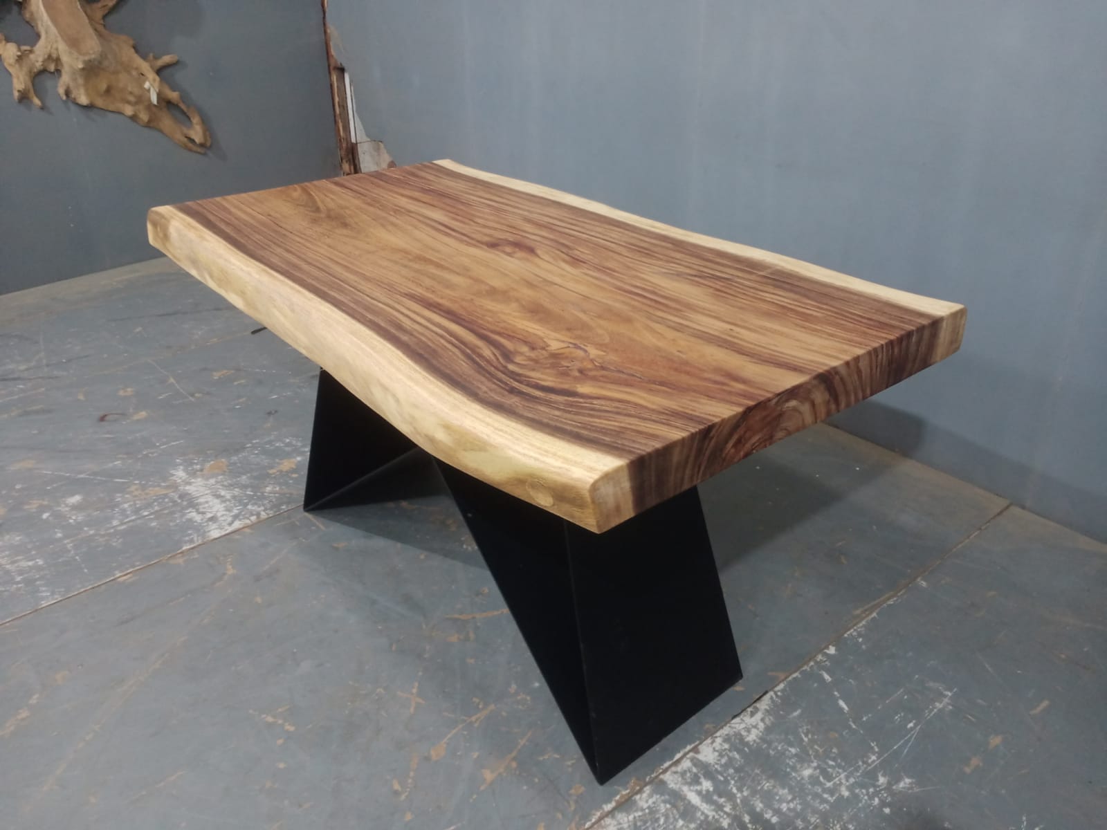 Live Edge Tables