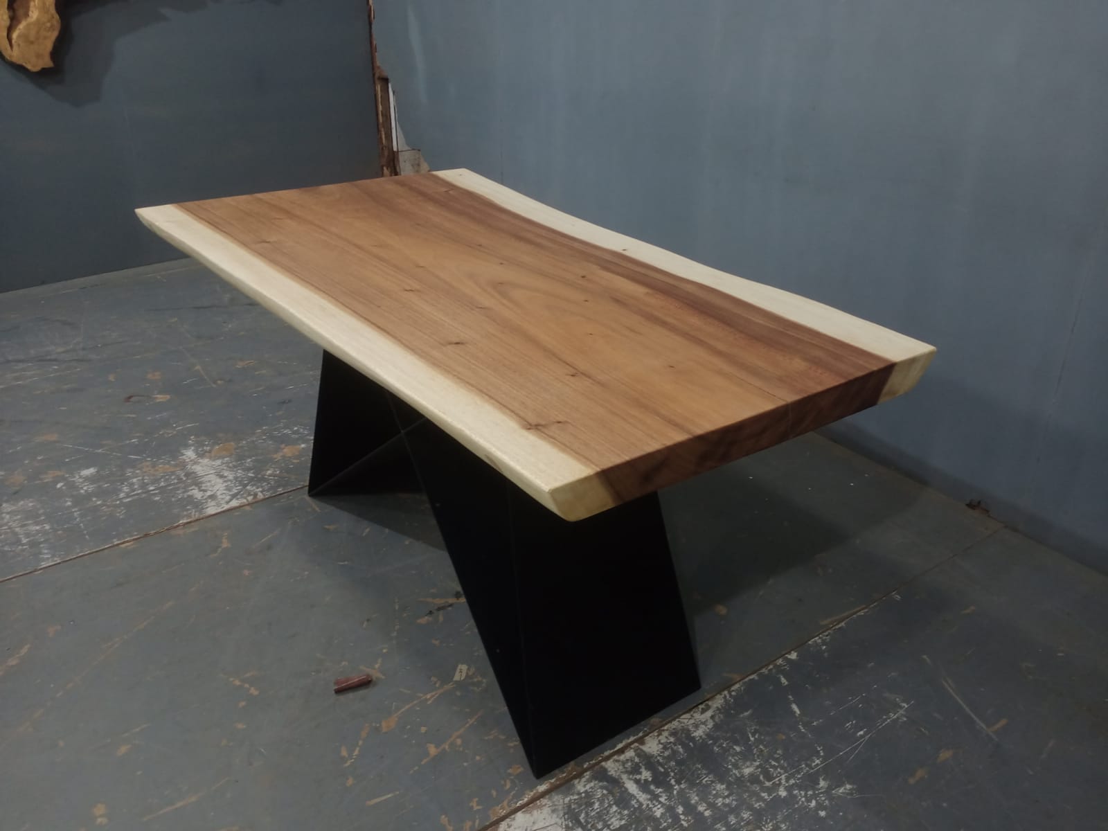 Live Edge Tables