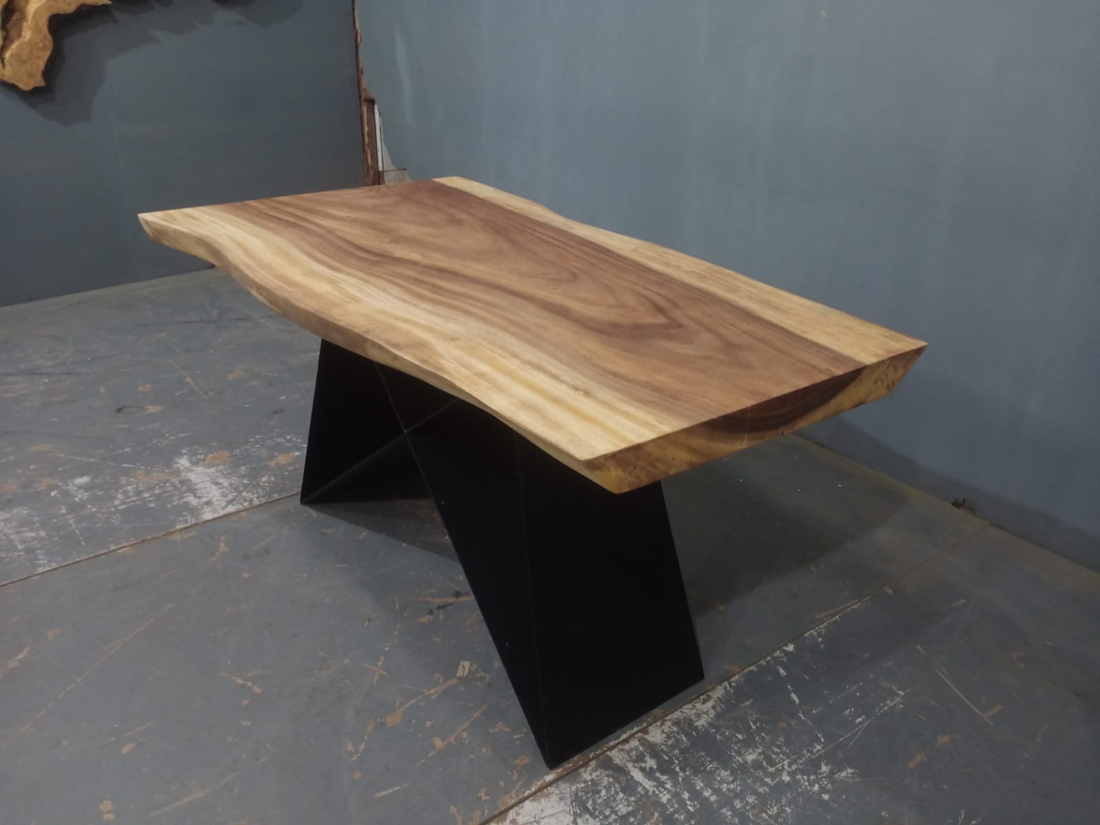 Live Edge Tables