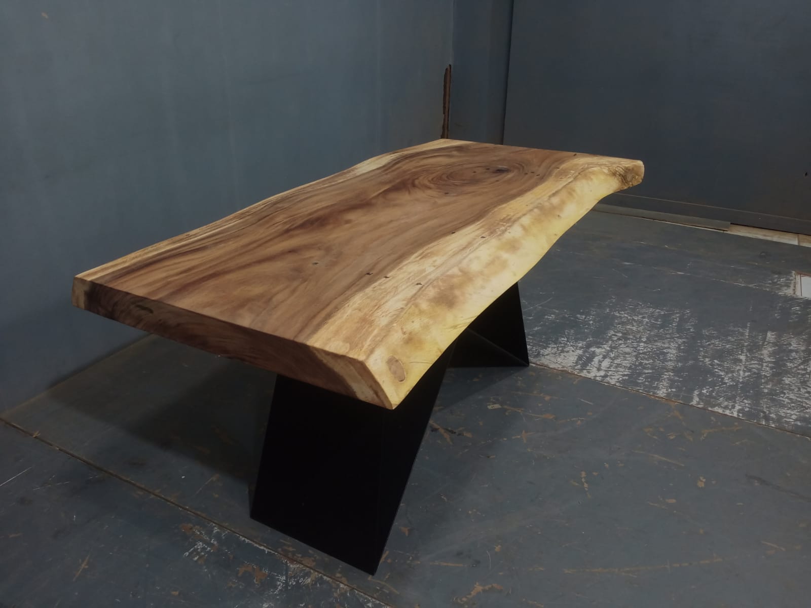 Live Edge Tables