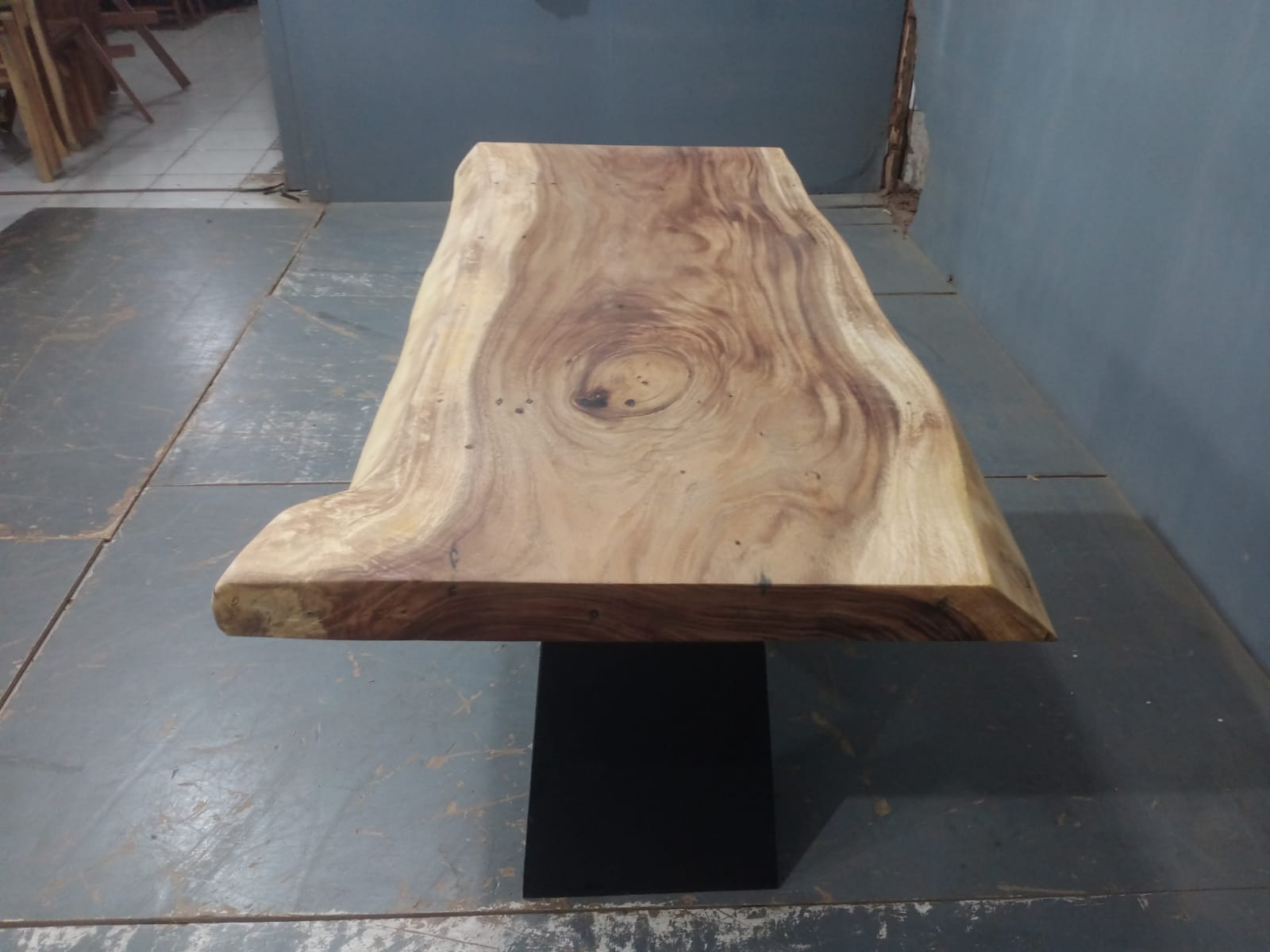 Live Edge Tables