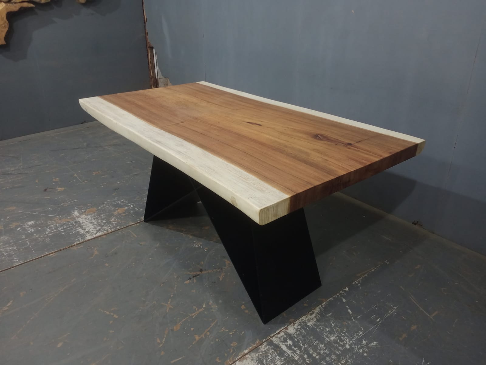 Live Edge Tables