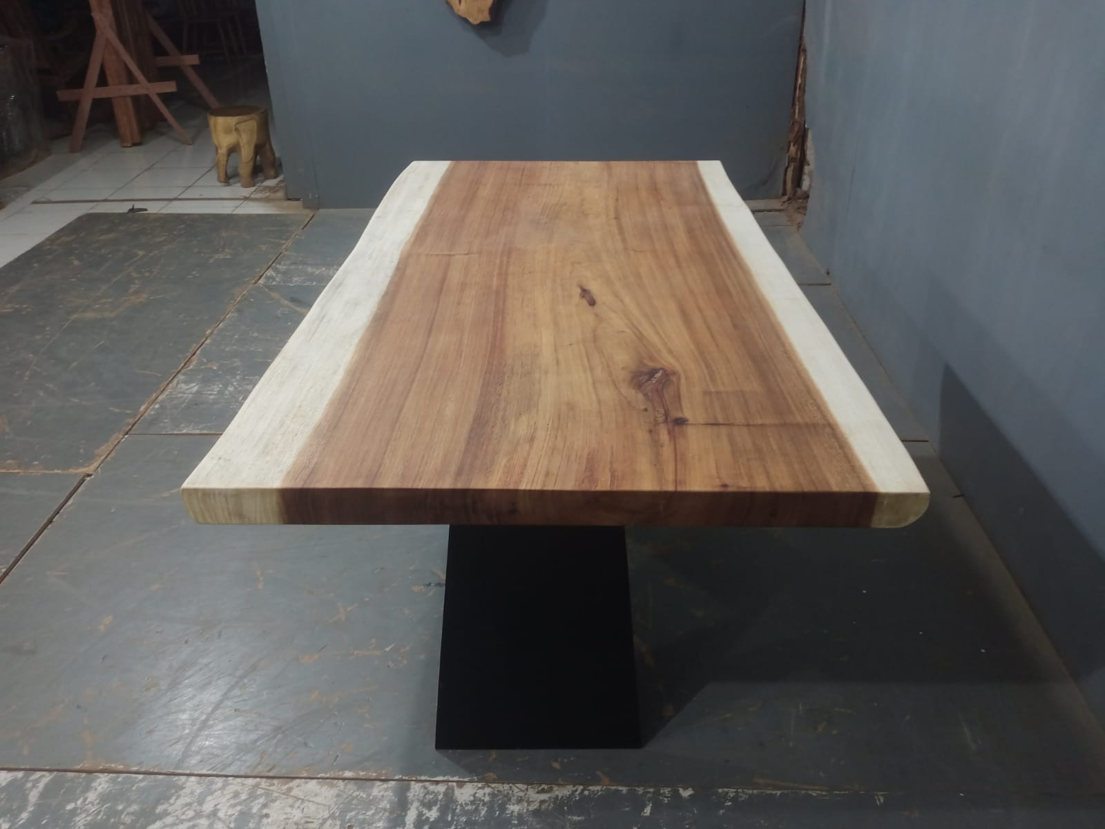 Live Edge Tables