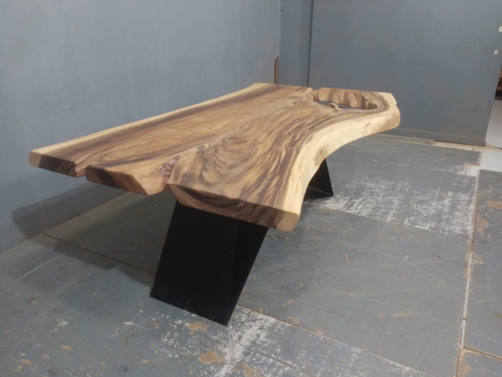 Live Edge Tables