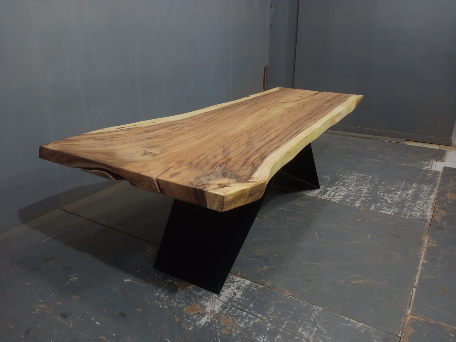 Live Edge Tables