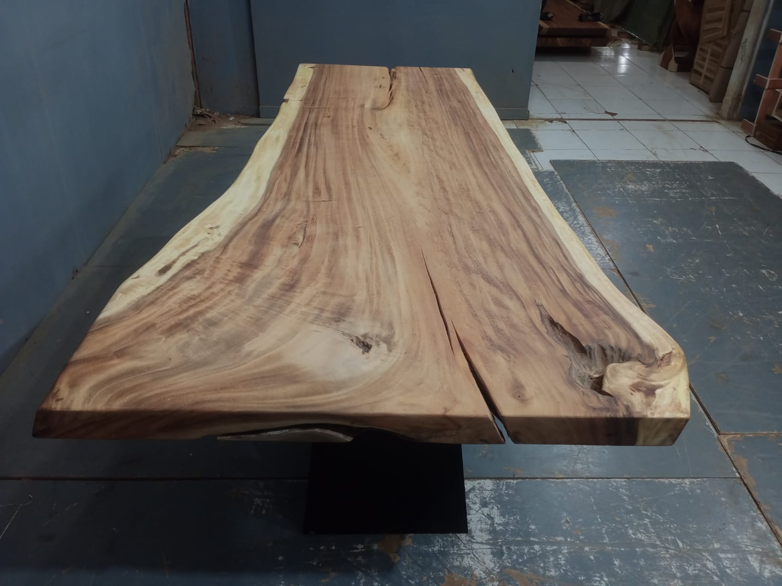Live Edge Tables