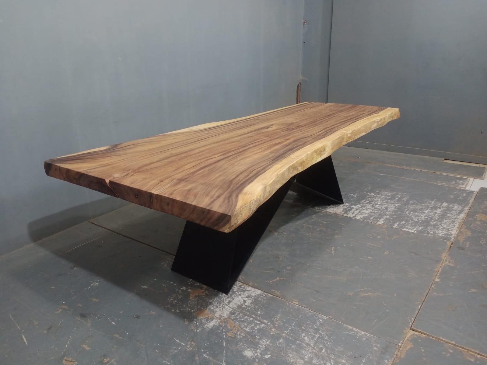 Live Edge Tables