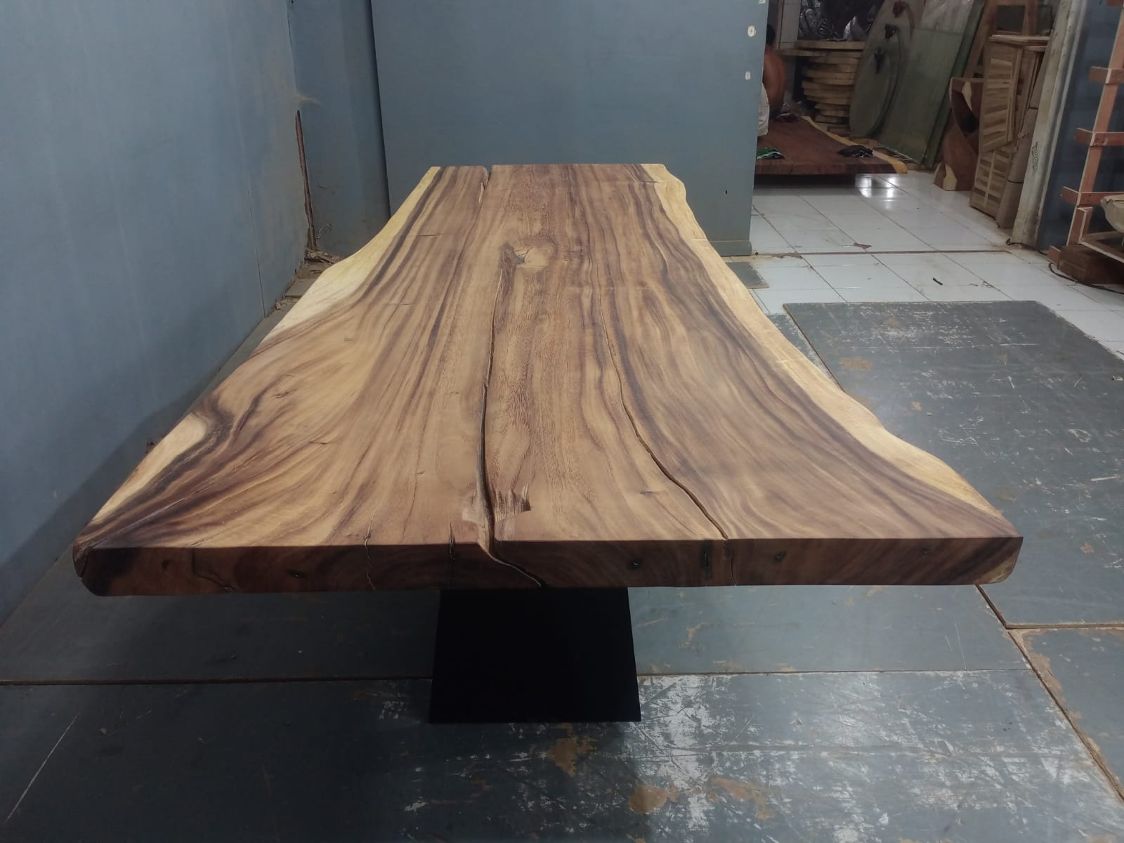 Live Edge Tables