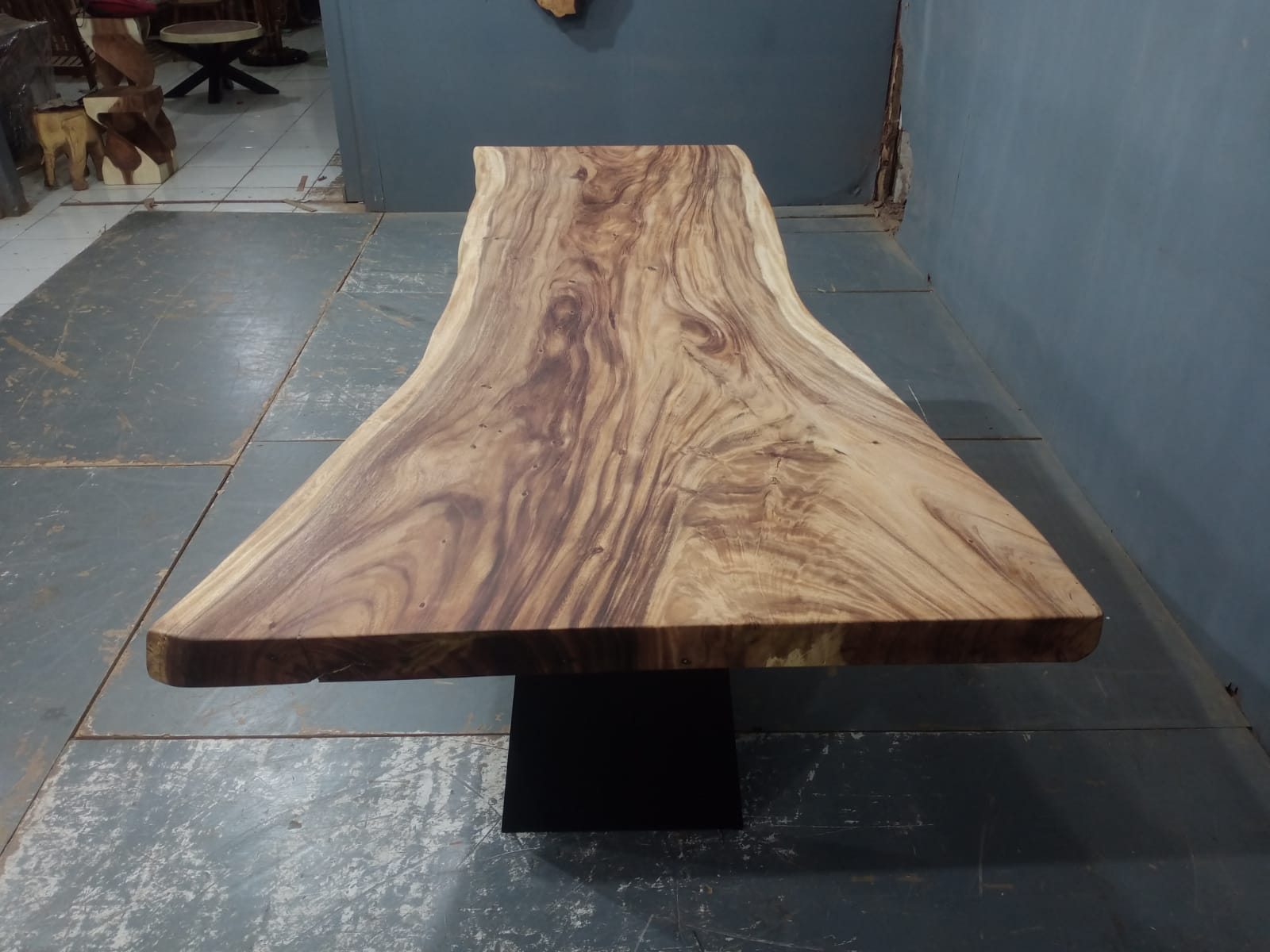 Live Edge Tables